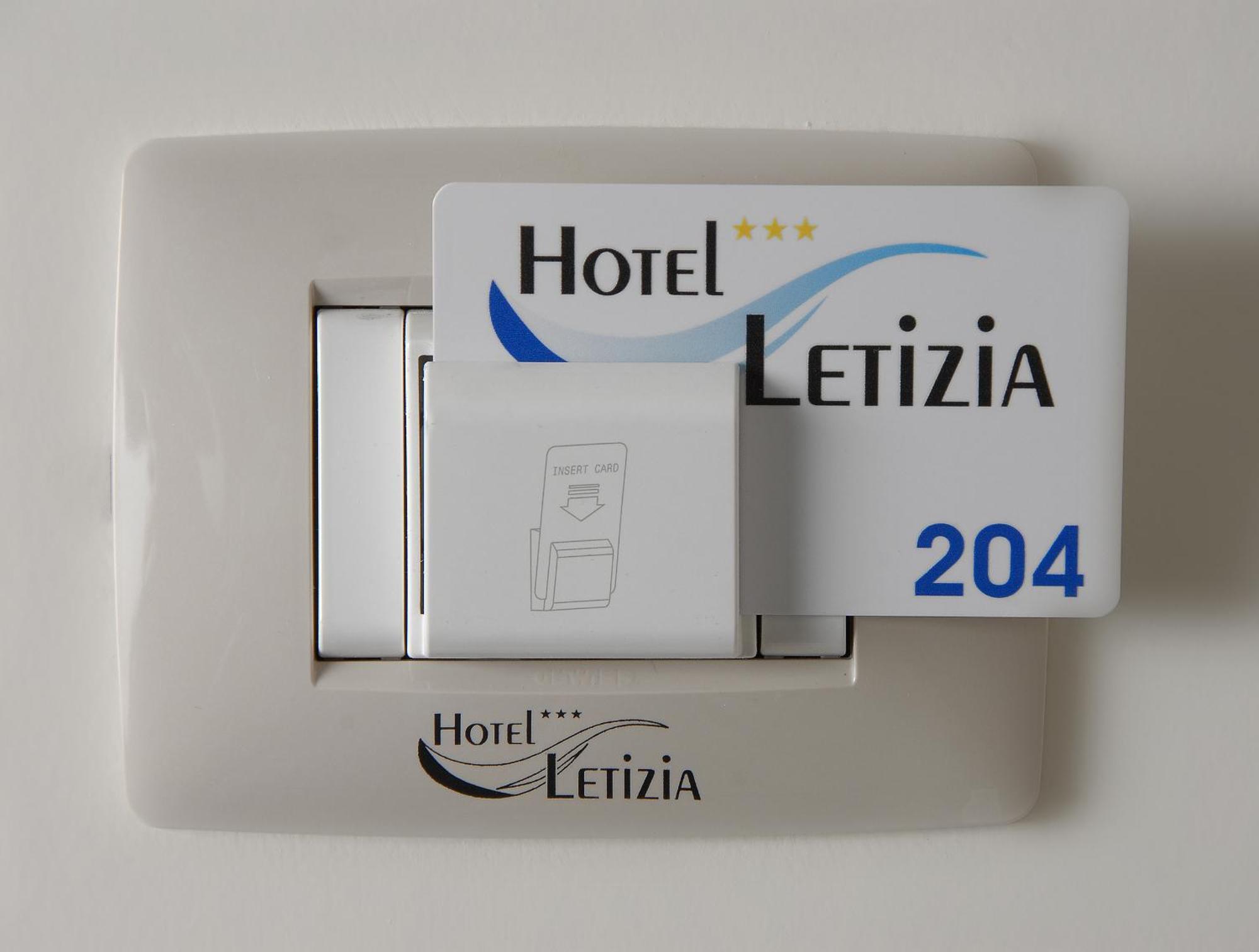 Hotel Letizia Римини Экстерьер фото